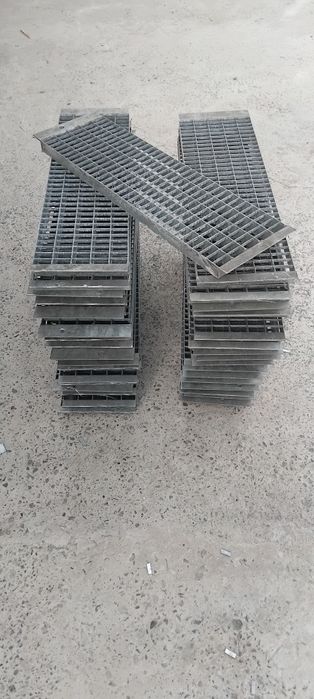 Trepte zincate 73x27cm