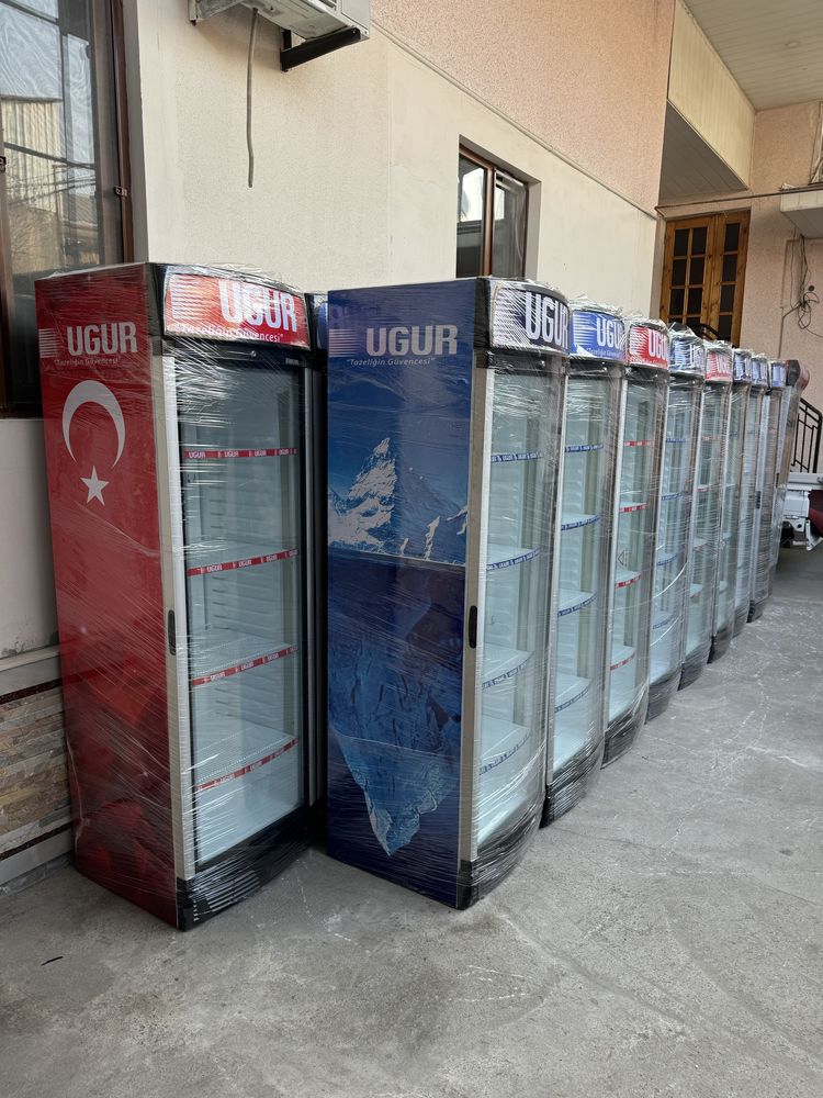 Vitrina xaladilnik Ugur arginali optim