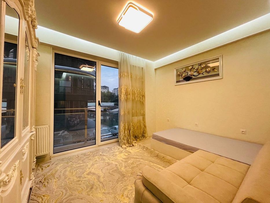 Zarafshon City Продается 4 комнатная квартира ремонт Бобура Яккасарай