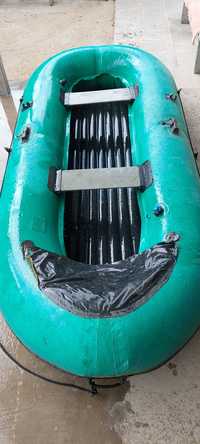 Резиновые лодка для рыбалка  длина 3 метра и ширина 1, 30 метра