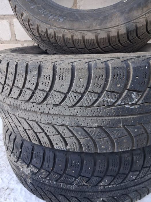 Продам резину 3 шт 195 , 65 ,15.