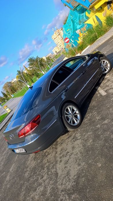 Vând Volkswagen Passat CC
