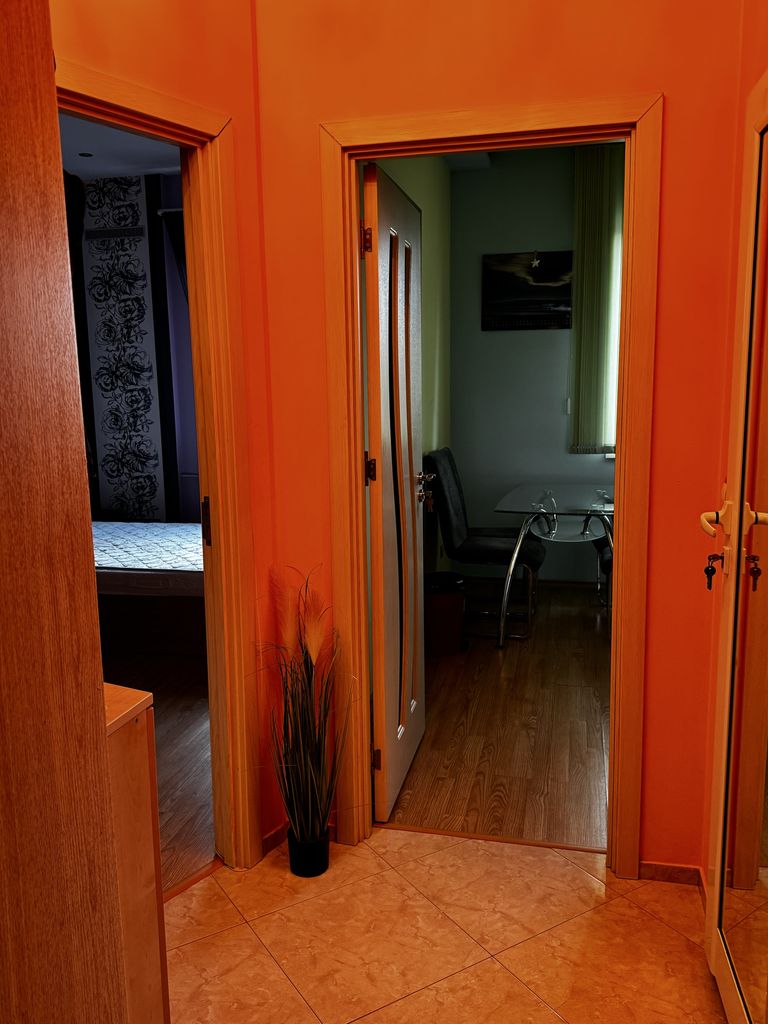 Дава се под наем Двустаен апартамент в София, Банишора - 35 кв.м за 51 € - Снимка #6
