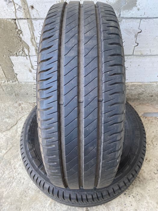 215/65/16 C. Michelin Agilis 3 doua anvelope de vara