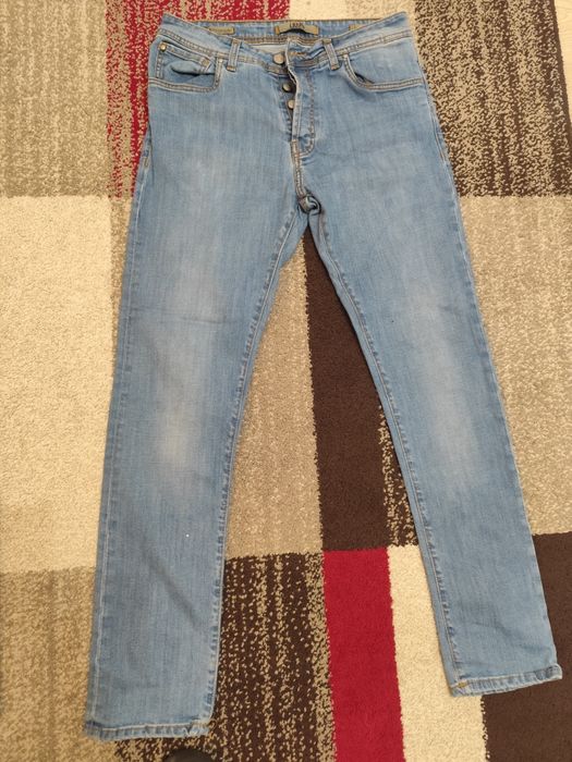 Geans/blugi slim mărimea  32