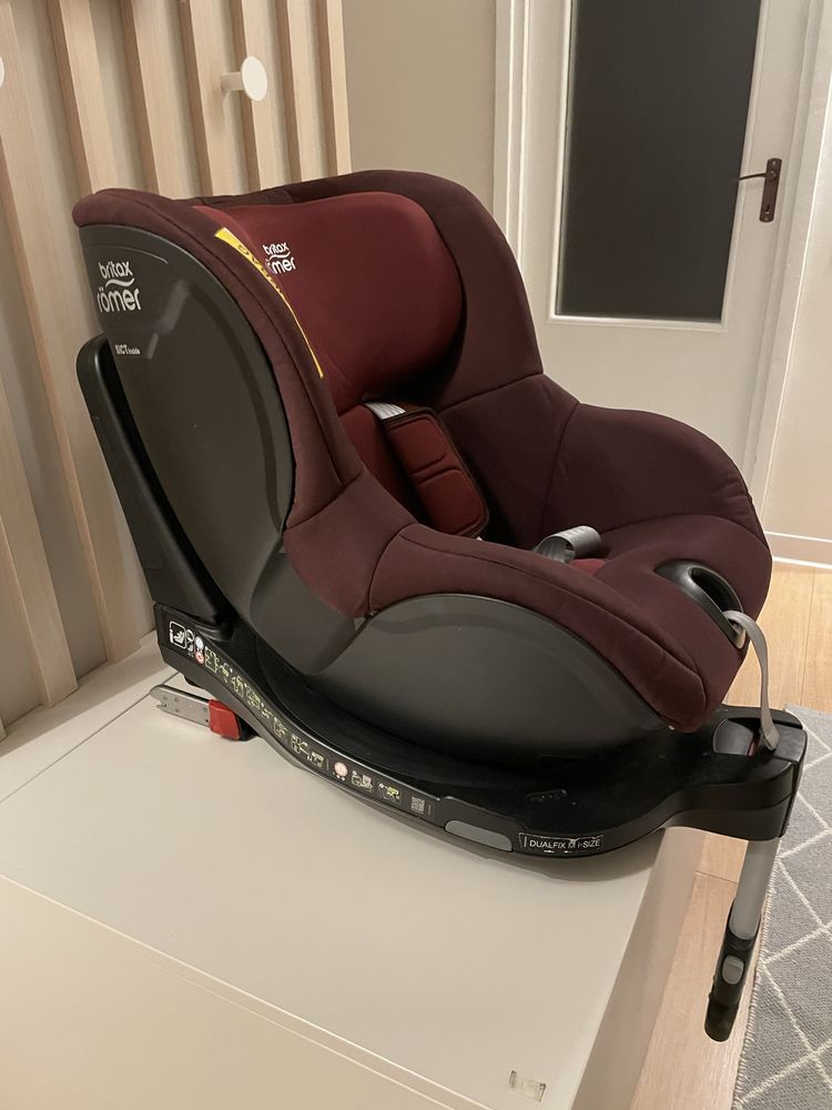 Scaun auto Britax Romer cu Isofix (copil 0-4 ani)