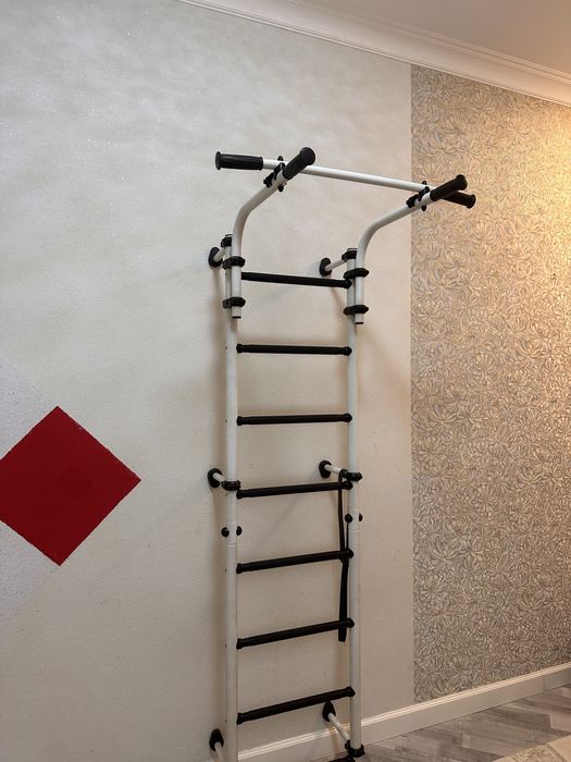 Турник настенный многофункциональный