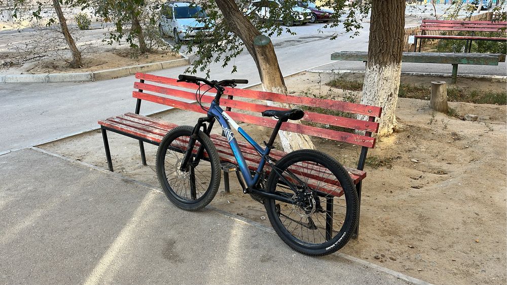 Продаю Велик состояние новое