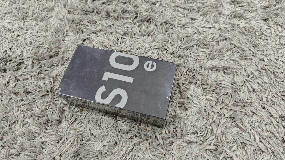 Telefon Samsung Galaxy S10e sigilat 128GB Prism Black