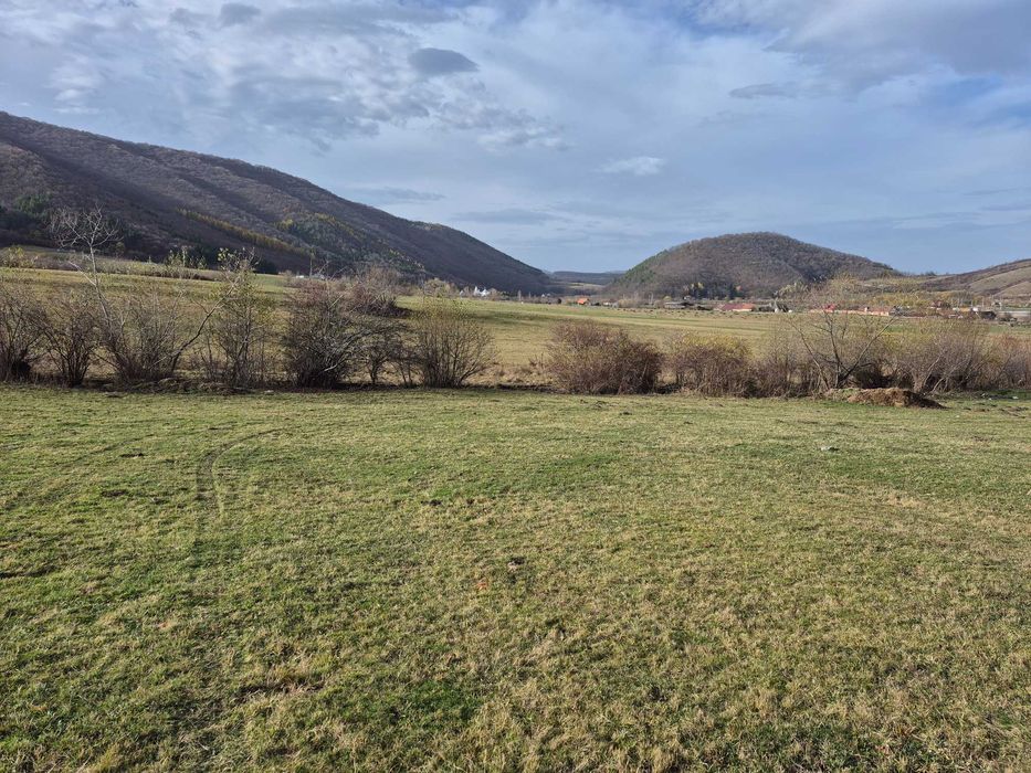 vand teren in orlat judetul sibiu extravilan 1500 mp