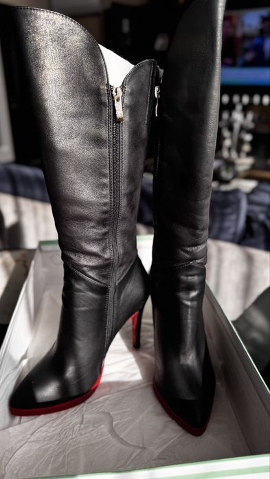 Черни ботуши 39 номер