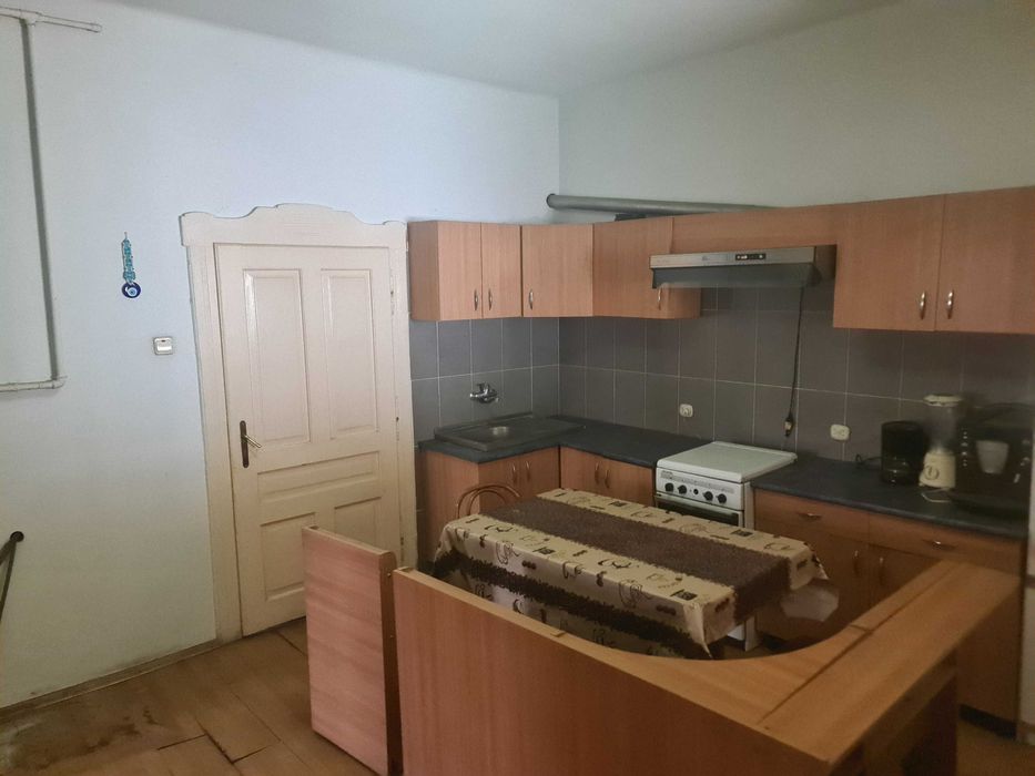 Casă regim Dp+P teren generos 1152 mp  Codlea, DN1, 2 garaje, grădină