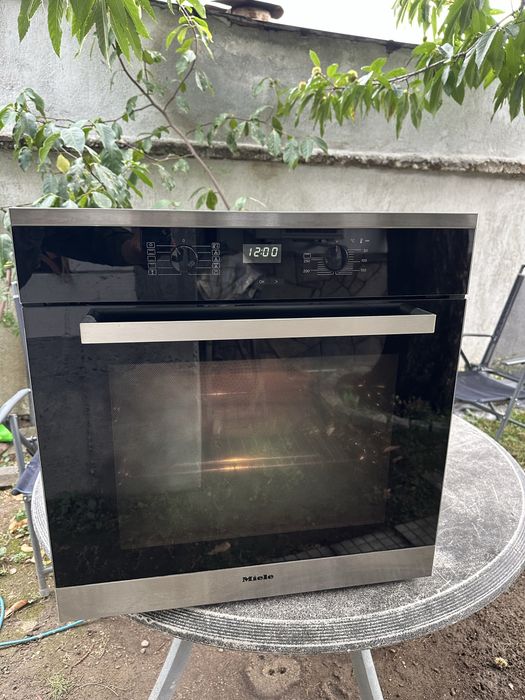 Фурна Miele H2663B