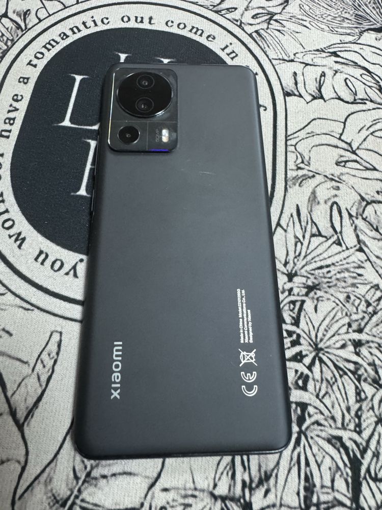 Xiaomi 13 Lite 5G 8+4/256gb - отличен