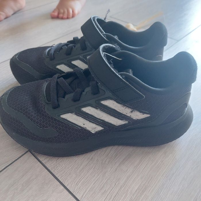 Adidasi ADIDAS NR 32