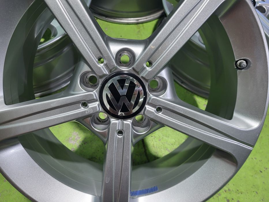 17 5x112 Vw Touran Caddy Golf лети джанти 5х112