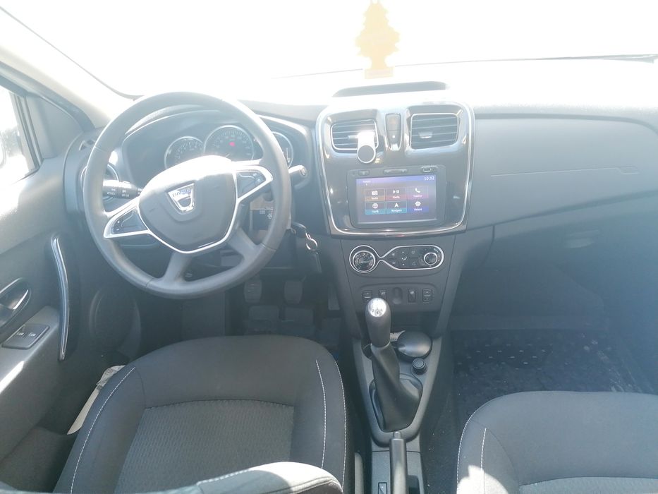 Logan2019, 1,0 turbo24770km, dotari full, prima mana