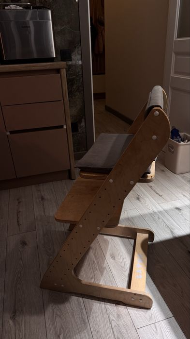 Детский стулчик, растущий. Дерево , от 1,5 года до 5 лет