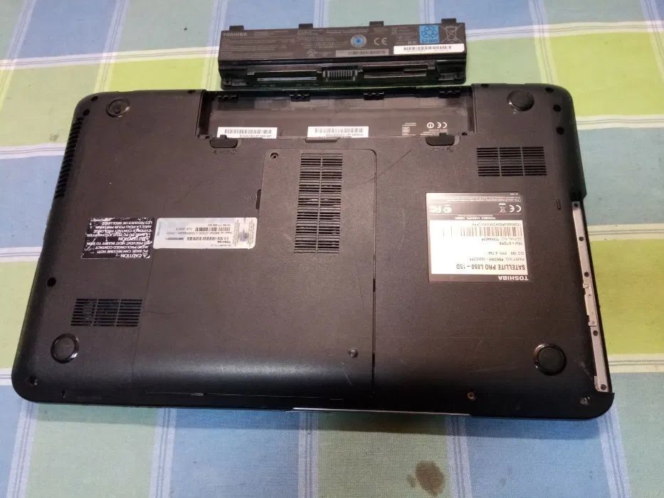 Dezmembrez Toshiba Satellite Pro L855 L850 - Pret F Mic