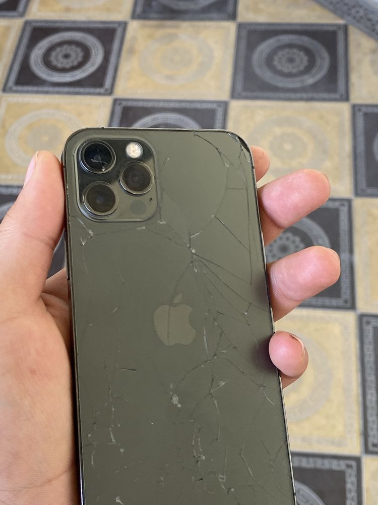 Iphone 12 pro SROCHNAA