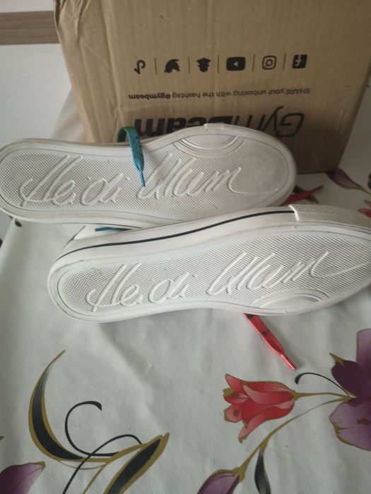 Heidi Klum. Pantofi sport piele naturalatip bascheti