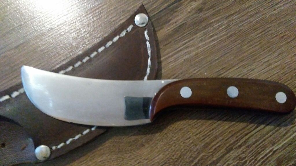Ловен нож за дране