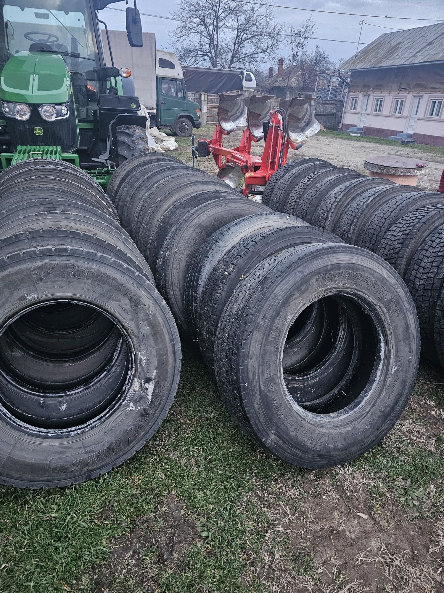 Cauciucuri 295/80/22,5