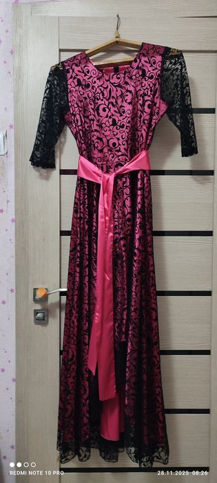 Продам платья...