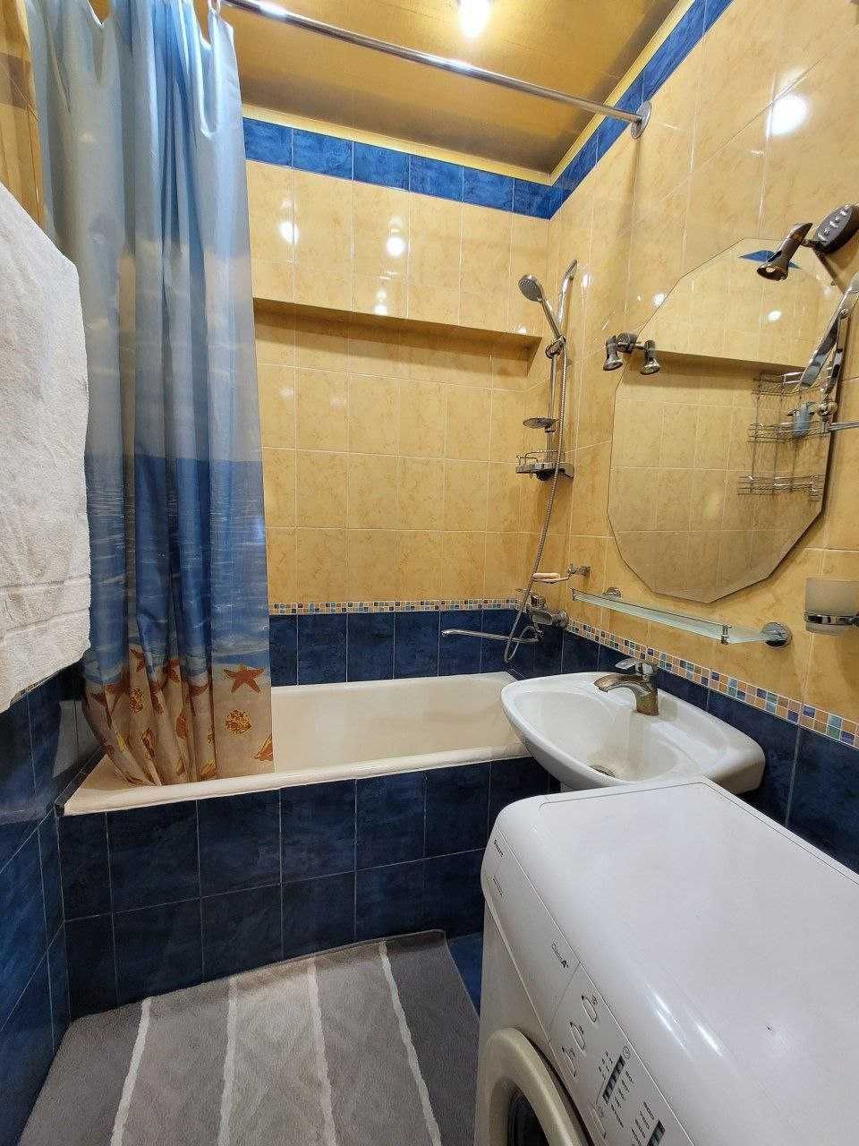Продам 5-ти комнатную Ц 1 , детский мир