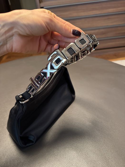 Нови Дамски Чанти - класика