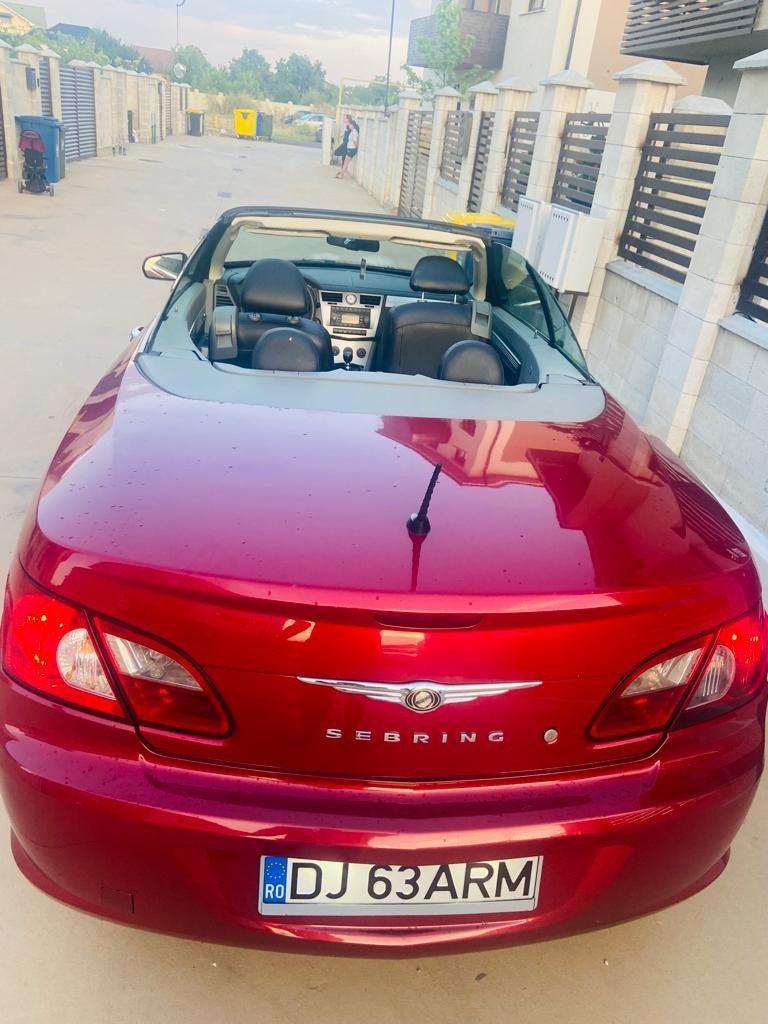 Vând Chrysler Cabrio!