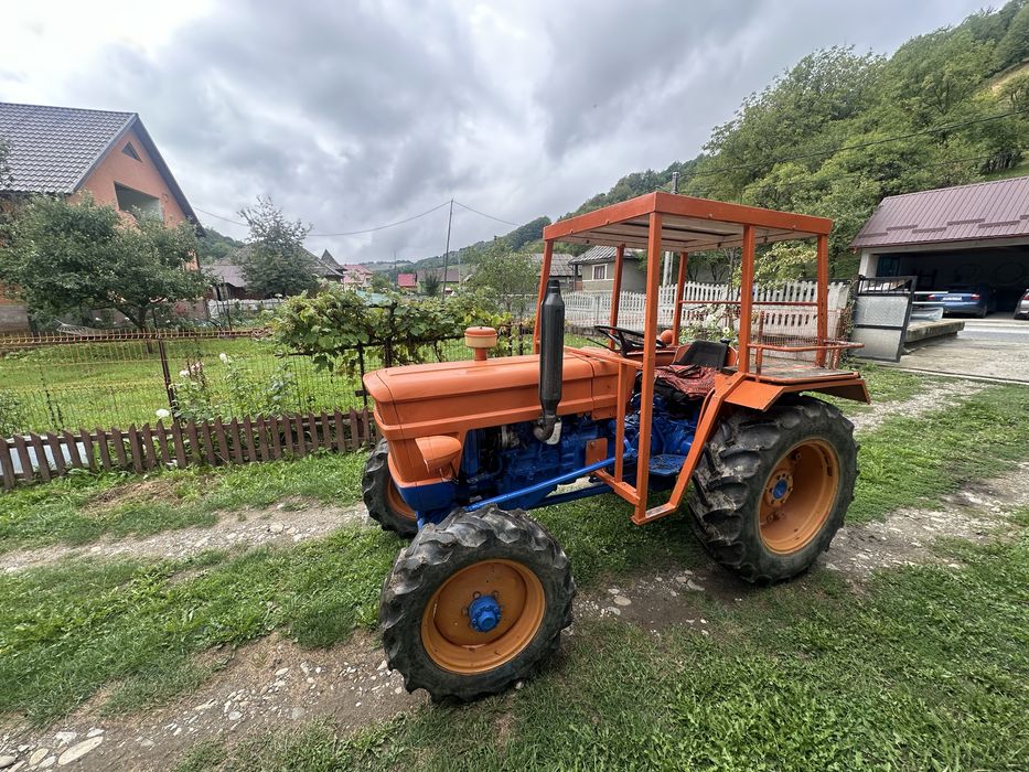 Tractor Fiat 350