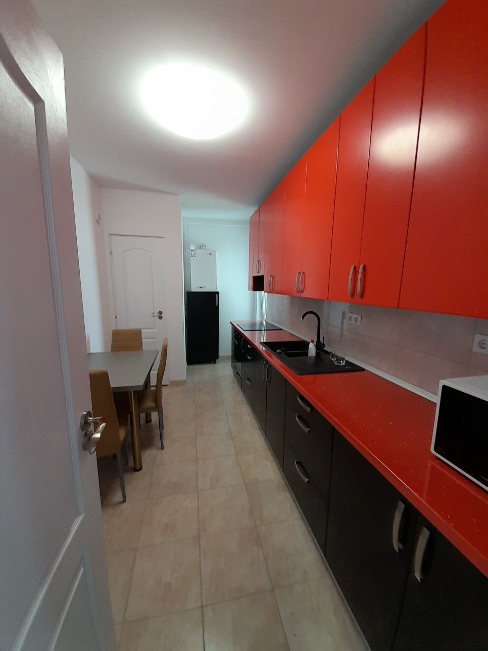 Inchiriez apartament 2 camere