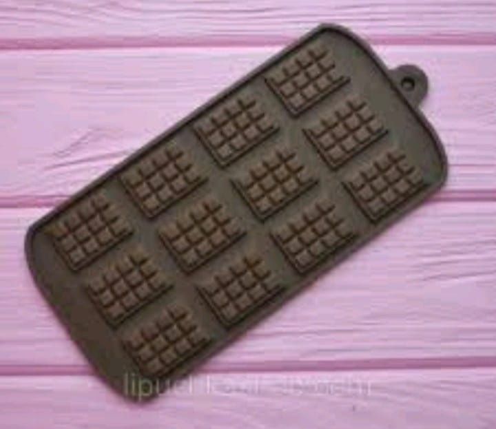 Силиконовая форма для шоколада и глазури.