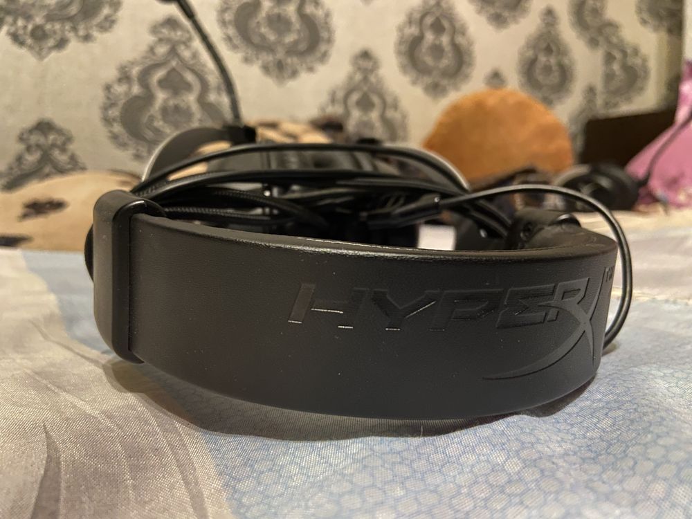 Наушники hyperx игровой почти новый