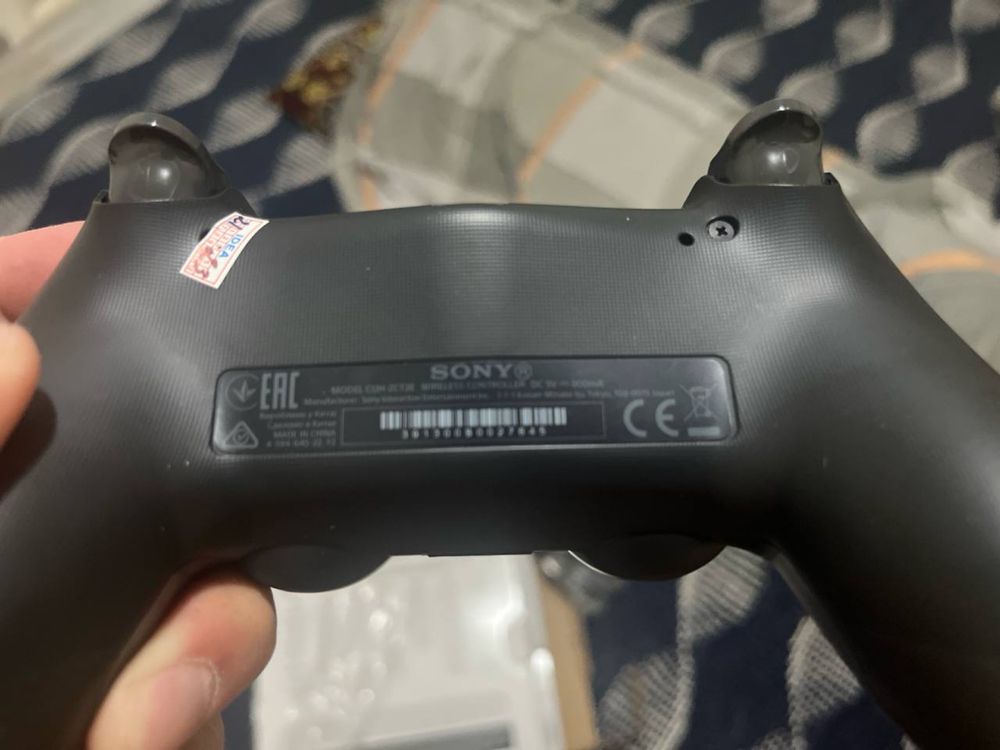 Playstation 4 500гб новий