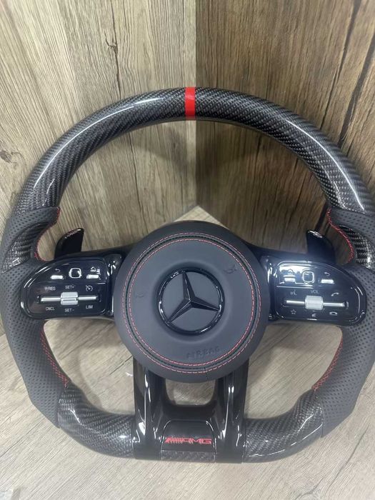 Mercedes Custom Спортен Волан – Персонализиран Дизайн!