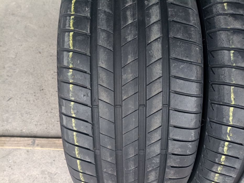 2 anvelope de vara Bridgestone 255/40 R21 dot 1822