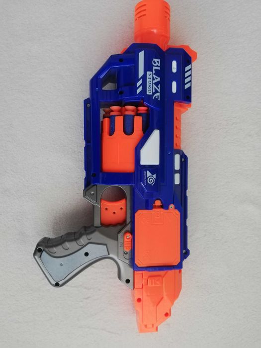 Продавам детски пистолети Nerf Fortnite