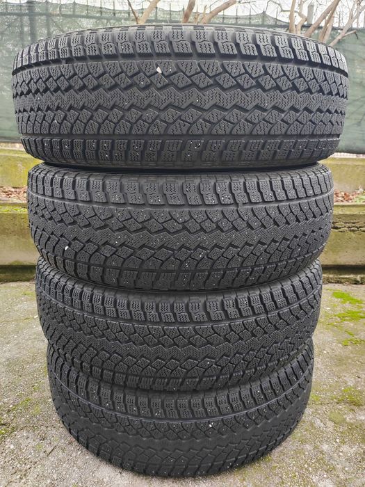 215/70/16 4бр.Yokohama Зимни гуми