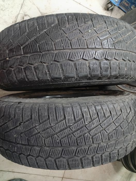 Продам две покрышки 195/65 r15 липучка.