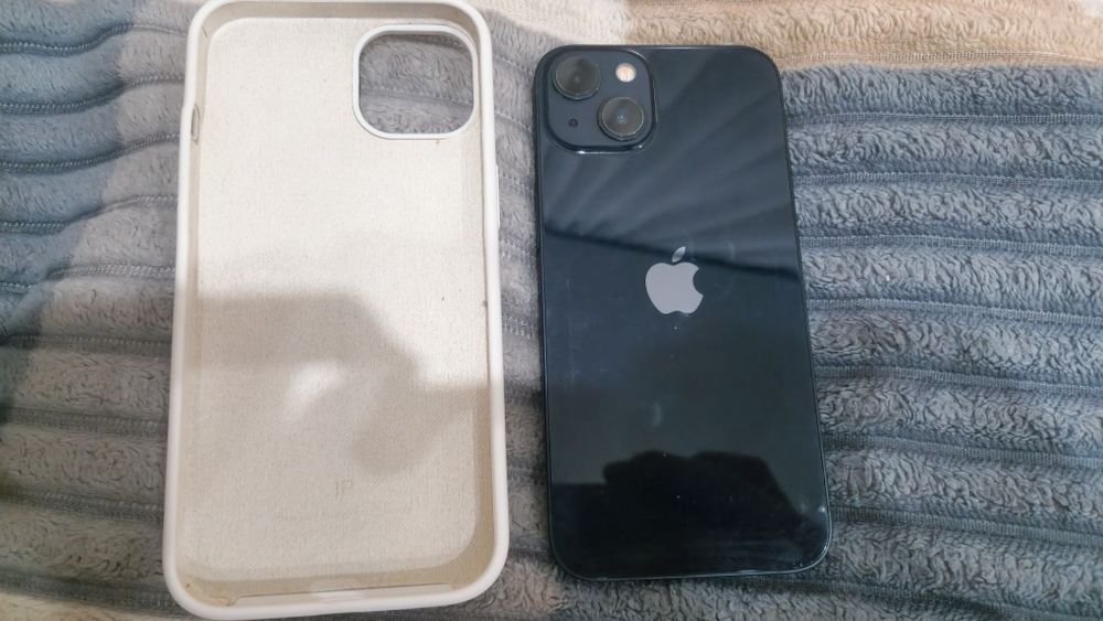 Продам айфон 13!