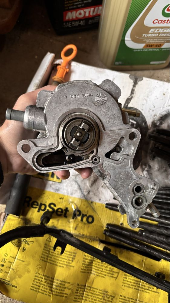 Оригинална вакуум круша за 1.9 TDI помпа дюза