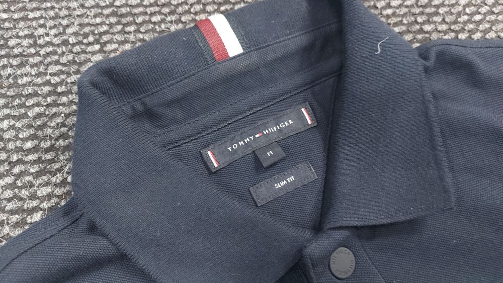 Tommy hilfiger тениска с яка S размер