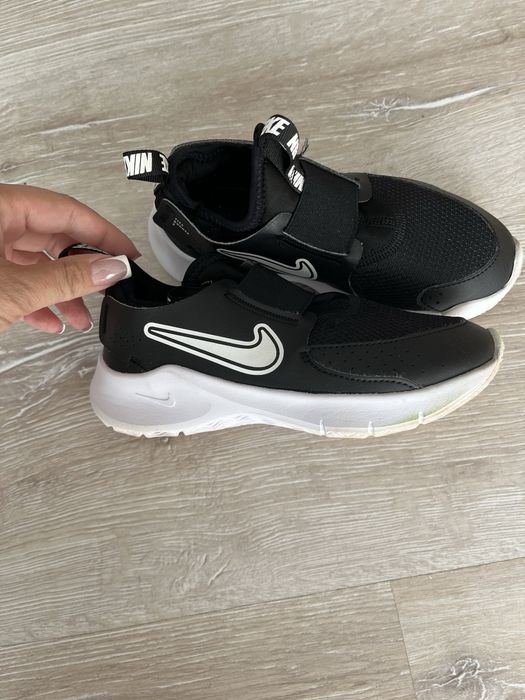 Черни удобни Маратонки Nike 31 номер