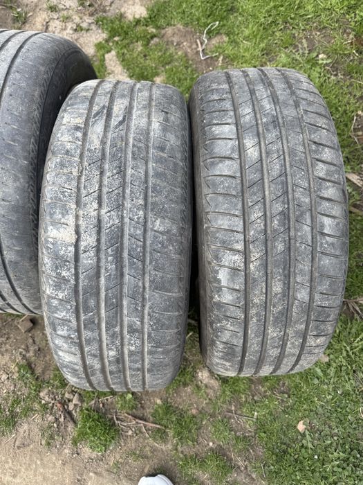 Vand 4 anvelope vara 205/55/16 + jante