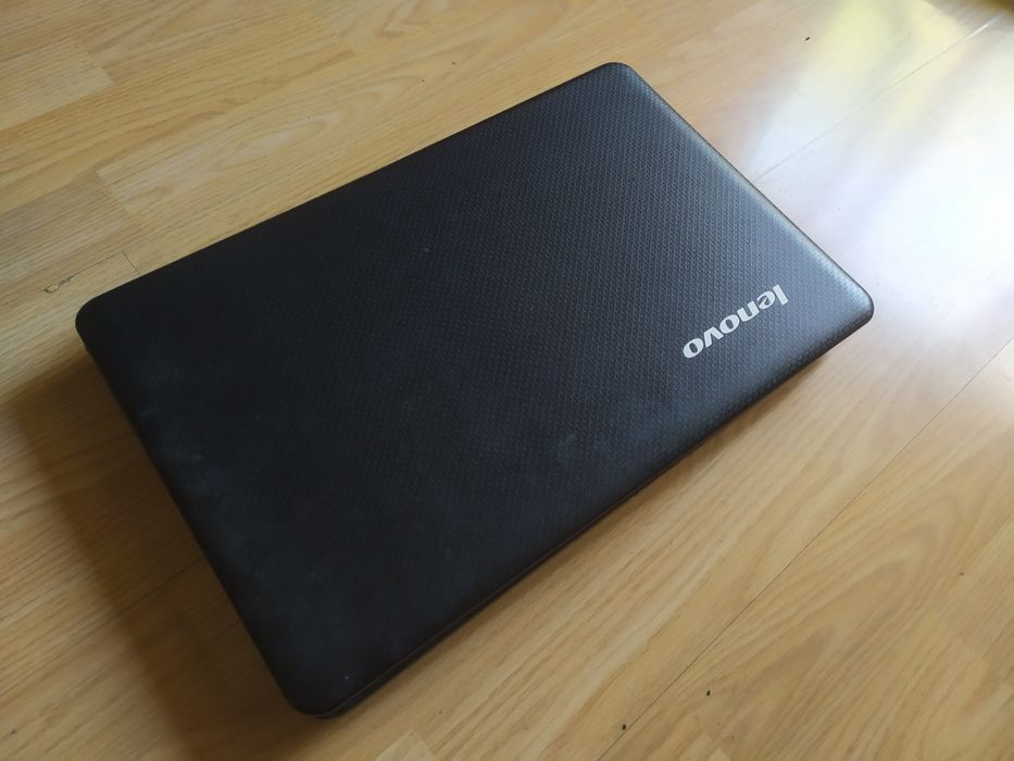 Ноутбук Lenovo G550 — на запчасти / ремонт