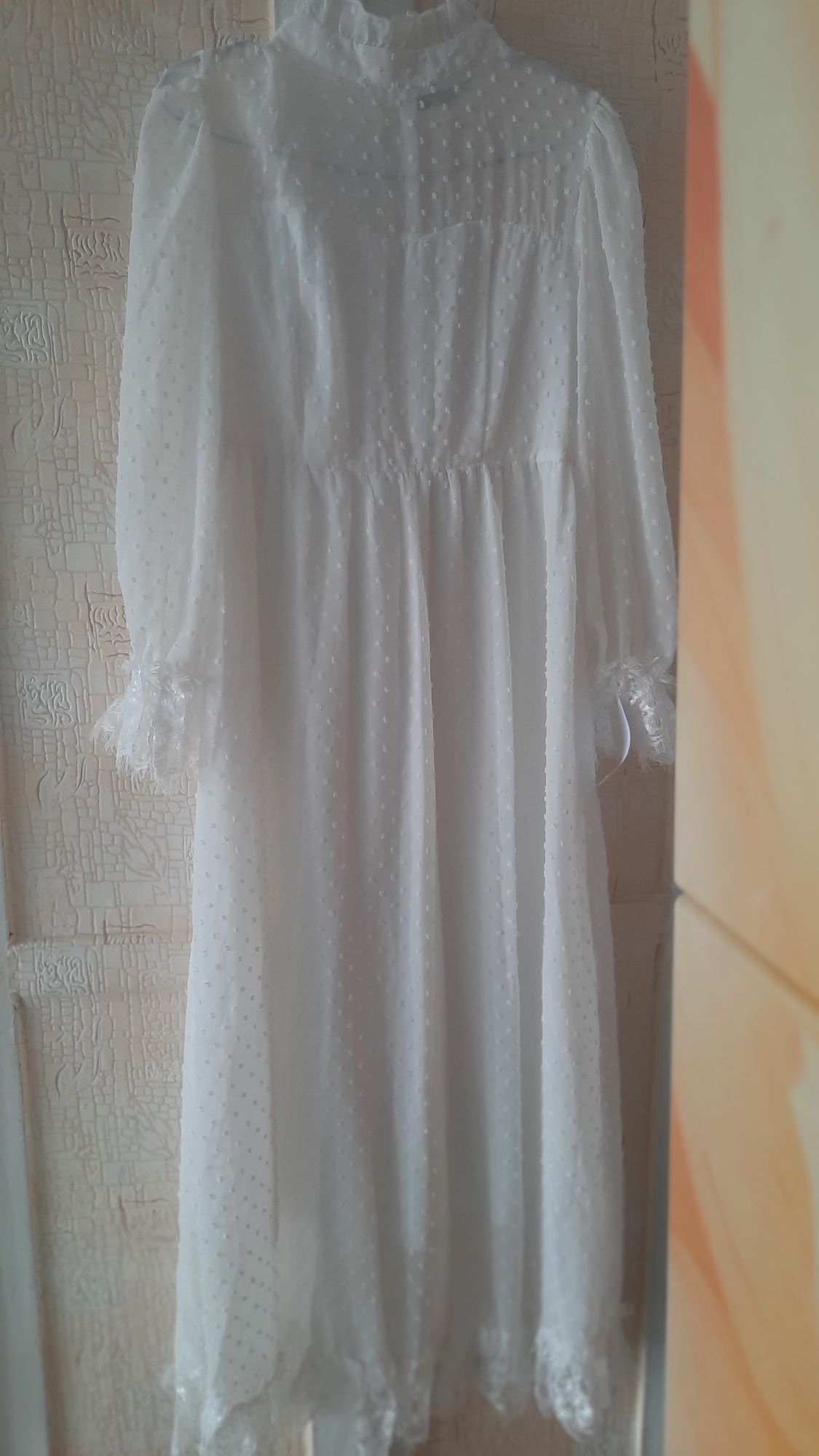 Платье 44 размер "ГРАЦИЯ "белое