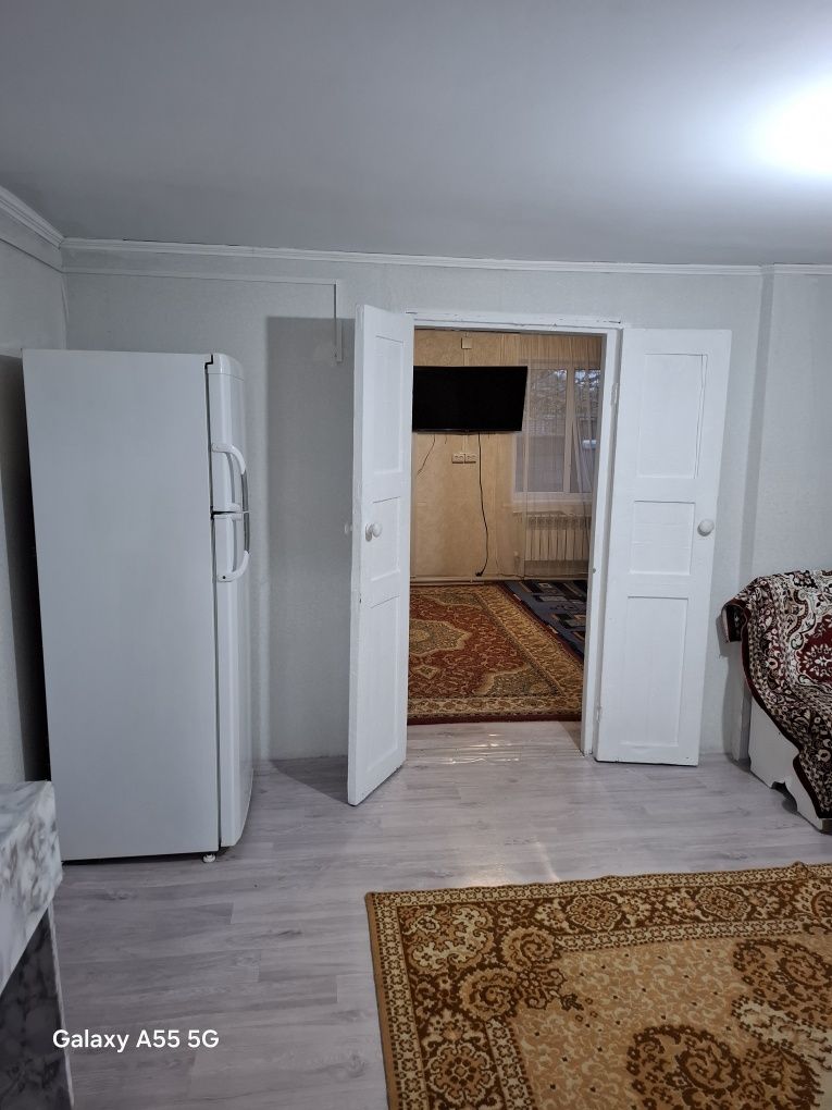 Продам полдома в центре