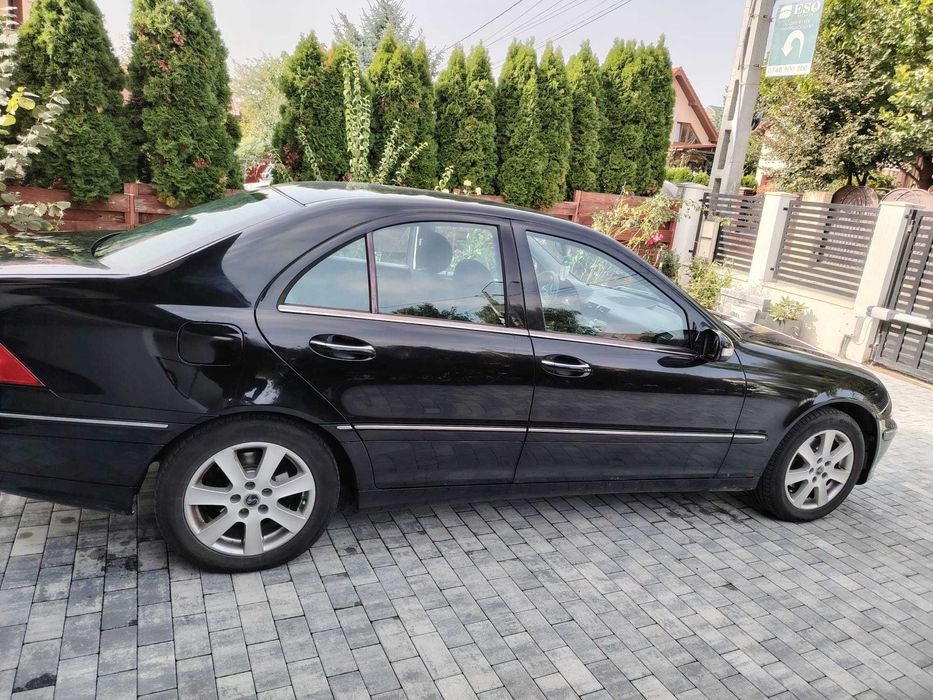 Vand autoturism Mercedes Benz C 180